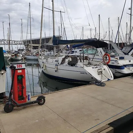 船上ホテル Nice Boat To Sleep In & Parking